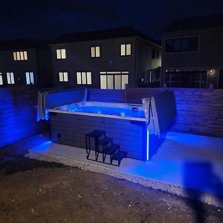 Paradise Villa 6 Bowmanville Exterior photo